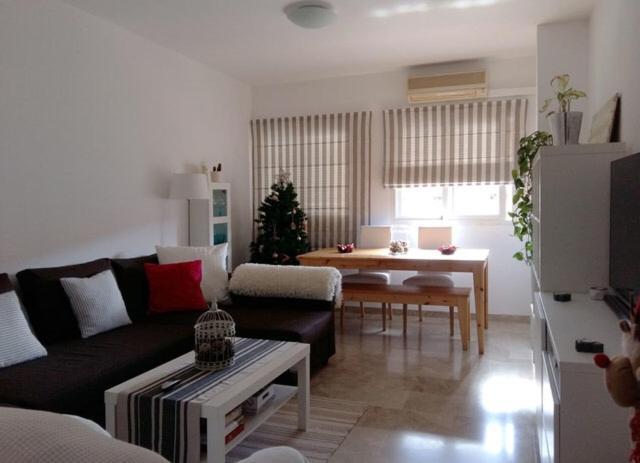 Malaga Habitacion En Apartamento Carlos Haya Apartment Exterior photo