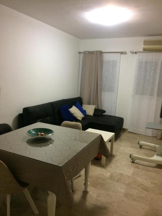 Malaga Habitacion En Apartamento Carlos Haya Apartment Exterior photo