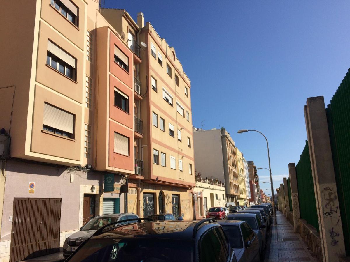 Malaga Habitacion En Apartamento Carlos Haya Apartment Exterior photo